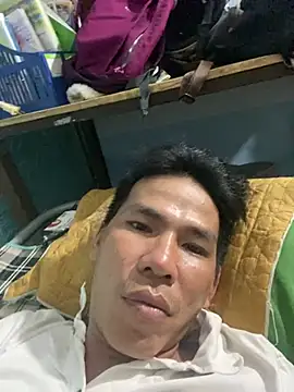 Snapshot of lanh1981 chatting on May 29, 2026, 12:03 pm lanh1981 online show from May 29, 2026, 12:03 pm