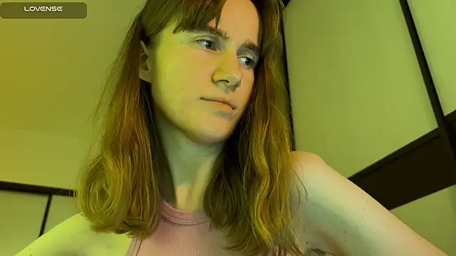 agniia257 online show from June 28, 2026, 6:47 pm