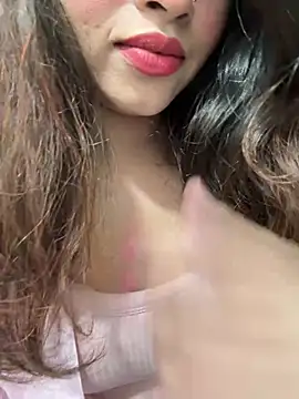 Snapshot of Yours_riya11 chatting on July 4, 2026, 9:21 pm Yours riya11 online show from July 4, 2026, 9:21 pm