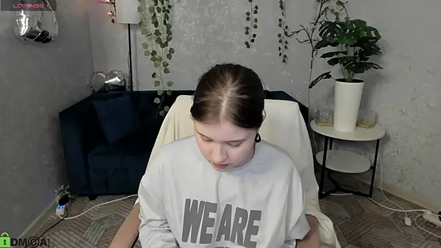 Kylie-Voss online show from June 22, 2026, 11:29 am