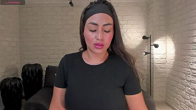 Snapshot of VictoriaBennetX chatting on July 14, 2026, 7:52 pm VictoriaBennetX online show from July 14, 2026, 7:52 pm