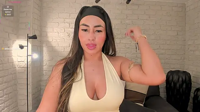 Snapshot of VictoriaBennetX chatting on July 15, 2026, 8:25 pm VictoriaBennetX online show from July 15, 2026, 8:25 pm