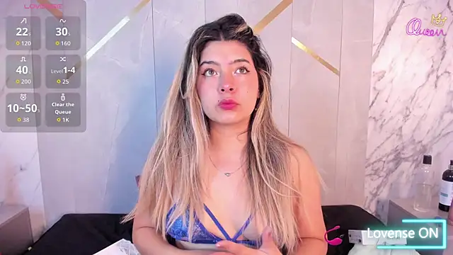 Snapshot of ChloeBelle_ chatting on June 11, 2026, 12:36 pm ChloeBelle online show from June 11, 2026, 12:36 pm