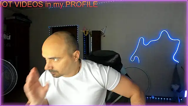 -SexyDaddy- online show from June 4, 2026, 4:24 pm