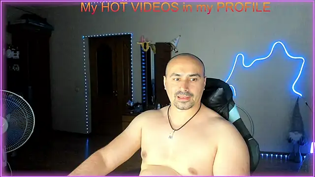 -SexyDaddy- online show from June 5, 2026, 6:57 pm