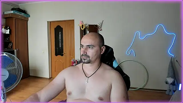 -SexyDaddy- online show from June 14, 2026, 12:40 pm