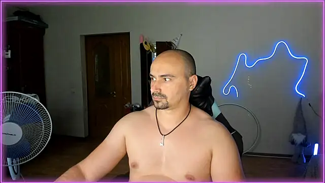 -SexyDaddy- online show from June 15, 2026, 4:20 pm