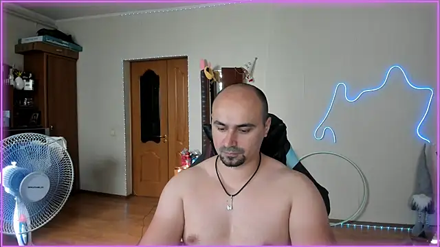 -SexyDaddy- online show from June 18, 2026, 3:05 pm