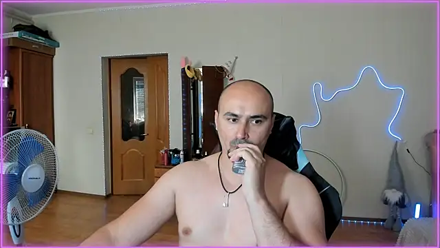 -SexyDaddy- online show from June 27, 2026, 10:53 am