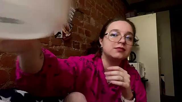 DaliLove online show from May 30, 2026, 5:43 pm