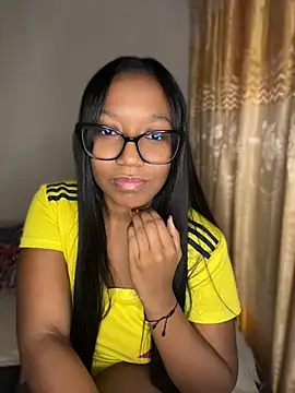 Snapshot of chell_iivy chatting on July 8, 2026, 4:17 am chell iivy online show from July 8, 2026, 4:17 am