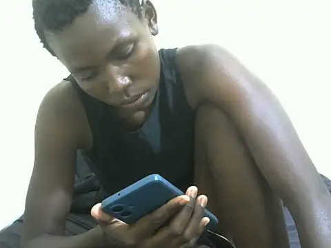 Snapshot of cute_avy0 chatting on June 16, 2026, 6:32 pm cute avy0 online show from June 16, 2026, 6:32 pm