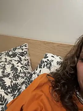 Reine Sabrina online show from June 3, 2026, 9:53 pm