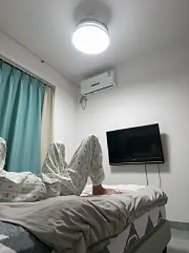 Snapshot of Xiao_Mao_meow chatting on June 19, 2026, 12:42 pm Xiao Mao meow online show from June 19, 2026, 12:42 pm