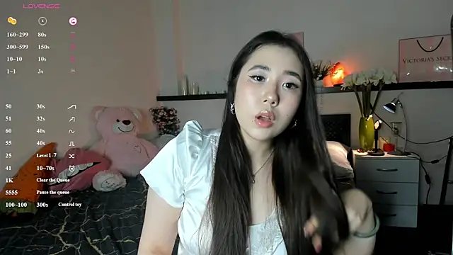 Snapshot of PixelPixieL chatting on June 23, 2026, 7:39 am PixelPixieL online show from June 23, 2026, 7:39 am