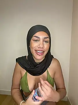 Snapshot of nadiabnssd chatting on June 21, 2026, 12:52 pm nadiabnssd online show from June 21, 2026, 12:52 pm