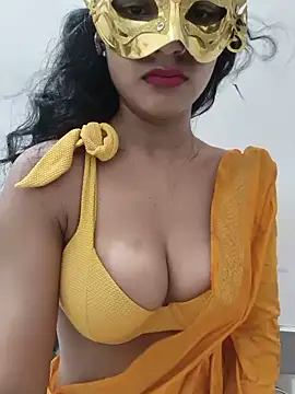 Snapshot of Simmy_jaan chatting on July 19, 2026, 6:33 pm Simmy jaan online show from July 19, 2026, 6:33 pm