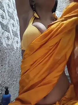 Snapshot of Simmy_jaan chatting on July 24, 2026, 6:50 pm Simmy jaan online show from July 24, 2026, 6:50 pm