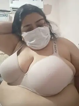 Snapshot of simranjeet_kaur69 chatting on June 19, 2026, 10:52 am simranjeet kaur69 online show from June 19, 2026, 10:52 am