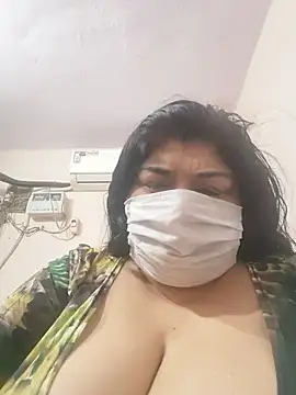 Snapshot of simranjeet_kaur69 chatting on July 4, 2026, 11:00 pm simranjeet kaur69 online show from July 4, 2026, 11:00 pm