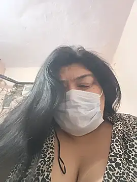 Snapshot of simranjeet_kaur69 chatting on July 15, 2026, 1:44 am simranjeet kaur69 online show from July 15, 2026, 1:44 am