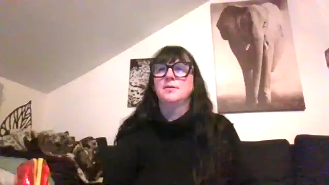 sexujuly88 online show from April 9, 2026, 9:09 pm