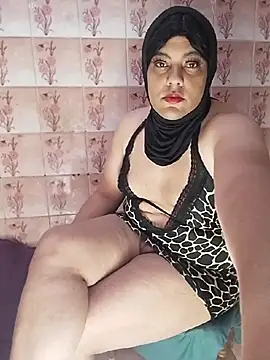 LenaQPeach online show from June 27, 2026, 6:07 am