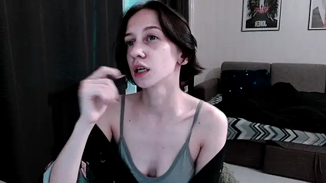 Snapshot of secrettt_poison chatting on July 12, 2026, 4:20 pm secrettt poison online show from July 12, 2026, 4:20 pm
