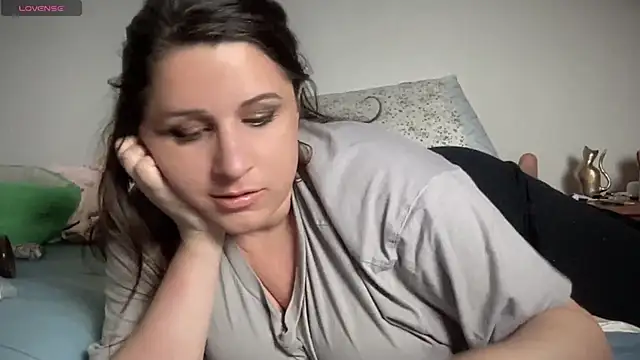 Snapshot of maddiliz chatting on February 17, 2025, 4:31 am maddiliz online show from February 17, 2025, 4:31 am