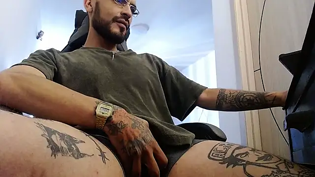 Snapshot of MalekXarxxx chatting on July 13, 2026, 7:05 pm MalekXarxxx online show from July 13, 2026, 7:05 pm