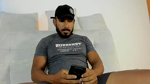 Snapshot of LeoCarter_ chatting on June 9, 2026, 1:01 pm LeoCarter online show from June 9, 2026, 1:01 pm
