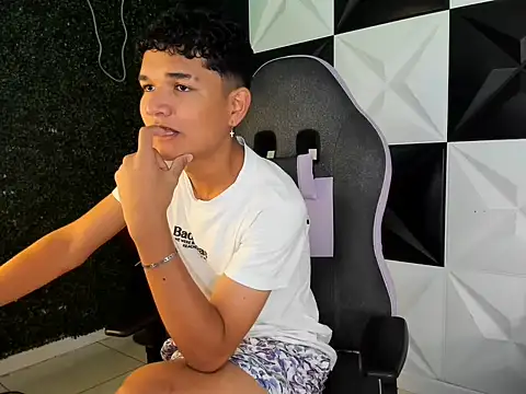 davexxx  online show from July 7, 2026, 3:53 am