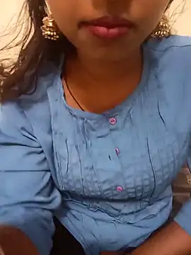 Snapshot of Sexy-Zeenat chatting on June 22, 2026, 7:05 am Sexy-Zeenat online show from June 22, 2026, 7:05 am