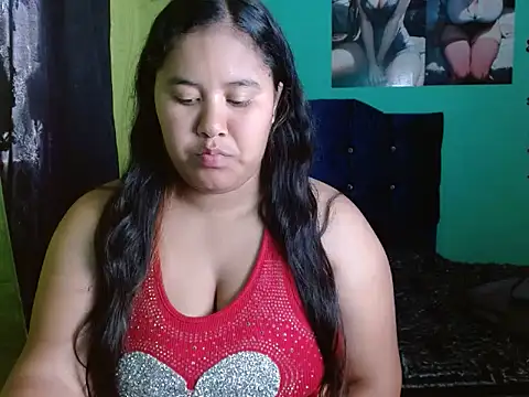 Rosa ebony online show from June 3, 2026, 2:33 pm