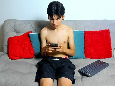 Angel Dustt1 online show from July 3, 2026, 9:43 pm