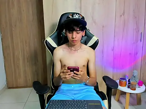 Angel Dustt1 online show from July 17, 2026, 8:03 pm