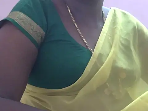 Snapshot of tamil-priyaaa chatting on July 16, 2026, 6:14 pm tamil-priyaaa online show from July 16, 2026, 6:14 pm