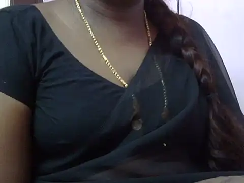 Snapshot of tamil-priyaaa chatting on July 18, 2026, 5:50 pm tamil-priyaaa online show from July 18, 2026, 5:50 pm