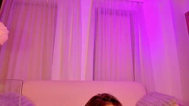 Snapshot of ValentinaMonroee chatting on June 21, 2026, 7:27 pm ValentinaMonroee online show from June 21, 2026, 7:27 pm