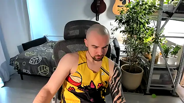KitteanHard online show from June 14, 2026, 11:01 am