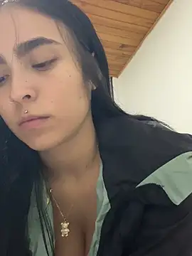 Snapshot of Sara_fernandez- chatting on July 16, 2026, 2:34 pm Sara fernandez- online show from July 16, 2026, 2:34 pm
