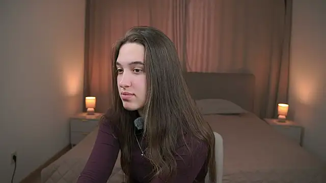 Snapshot of MeliaCusanelli chatting on June 5, 2026, 5:14 am MeliaCusanelli online show from June 5, 2026, 5:14 am