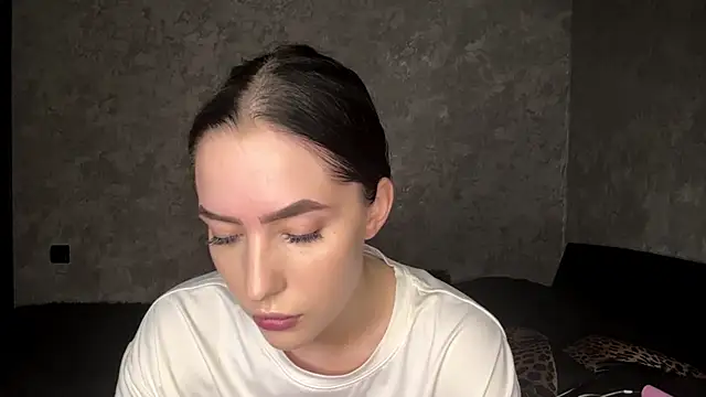 Snapshot of Ailish_Loveee chatting on June 13, 2026, 3:21 pm Ailish Loveee online show from June 13, 2026, 3:21 pm