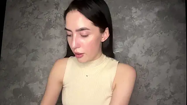 Snapshot of Ailish_Loveee chatting on July 19, 2026, 3:49 pm Ailish Loveee online show from July 19, 2026, 3:49 pm