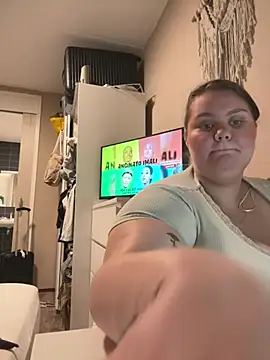 chubbyqueenbb online show from June 4, 2026, 8:59 pm