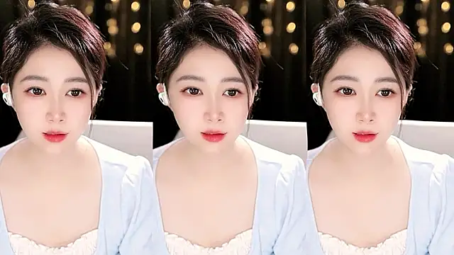 Snapshot of Peach_zzz chatting on June 28, 2026, 10:43 am Peach zzz online show from June 28, 2026, 10:43 am
