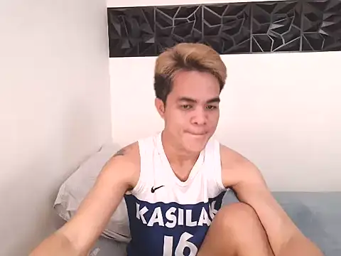 yourmikexxx online show from July 13, 2026, 4:37 am
