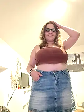 Snapshot of Minette_ chatting on June 7, 2026, 2:48 am Minette online show from June 7, 2026, 2:48 am