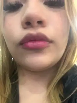 zury cute1 online show from June 22, 2026, 12:56 am