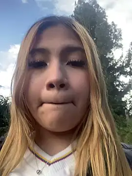 zury cute1 online show from June 27, 2026, 9:31 pm